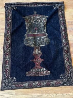Vintage French Tapestry Wall Decor Tapestry 50x70”
Excellent Condition